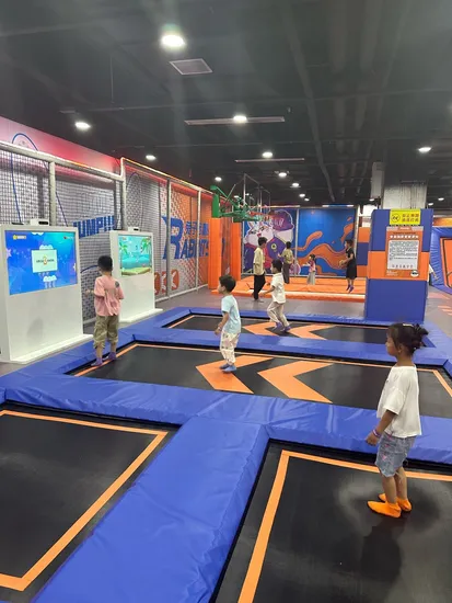 ISO 14001 Certified Trampoline with Anti Mold Silicone Seal Technology. 